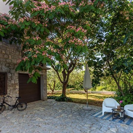 Apartment Magnolia Šilo Dış mekan fotoğraf